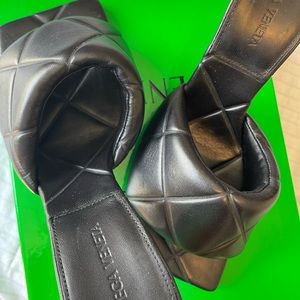 Bottega Veneta The Rubber Lido Sandals